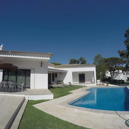 Ninita Casa de hóspedes 4*